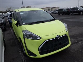 2020 Toyota Sienta II Рестайлинг, жёлтый, 1750000 рублей, вид 2