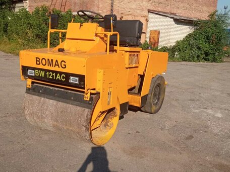 1998 Bomag BW 121, жёлтый, 1350000 рублей, вид 1