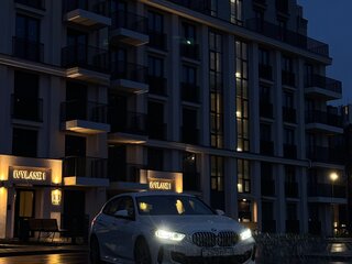 2020 BMW 1 серии 118i III (F40), белый, 1920000 рублей, вид 4