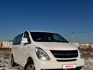 2015 Hyundai Grand Starex I, белый, 2000000 рублей, вид 3