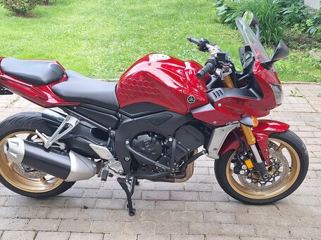 2008 Yamaha FZ1, красный, 780000 рублей, вид 3