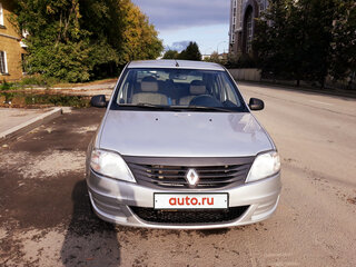 2014 Renault Logan I Рестайлинг, серебристый, 340000 рублей, вид 2