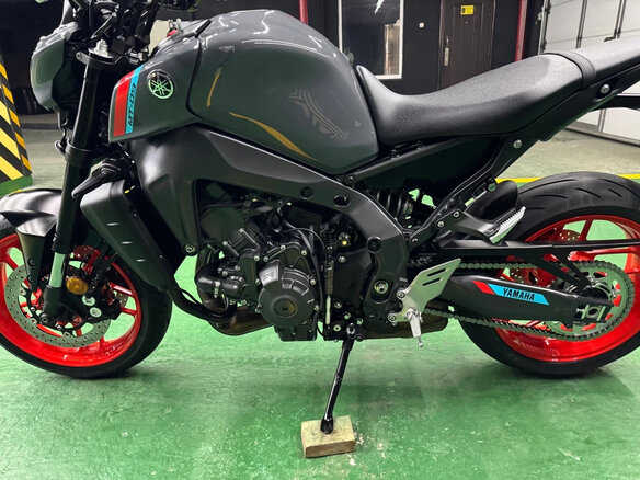 2021 Yamaha MT-09 (FZ-09), серый, 1150000 рублей - вид 10