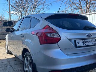 2013 Ford Focus III, серебристый, 730000 рублей, вид 3