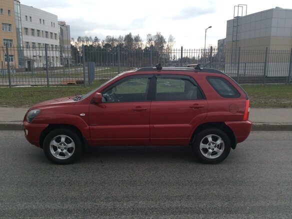 2009 Kia Sportage II Рестайлинг, красный - вид 4
