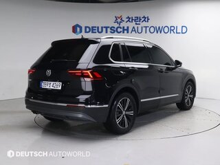 2020 Volkswagen Tiguan II, чёрный, 1980000 рублей, вид 3
