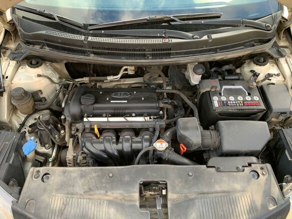2013 Kia Rio 4-speed III, бежевый, 930000 рублей - вид 28
