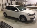 2010 Volkswagen Golf VI, белый - вид 2