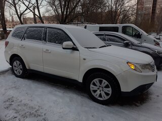 2009 Subaru Forester III, белый, 1490000 рублей, вид 4