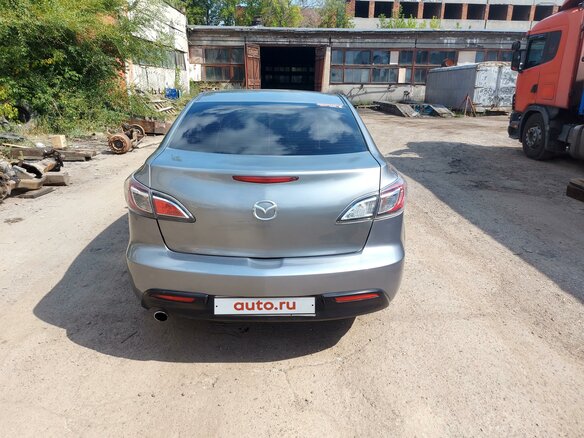 2010 Mazda 3 II (BL), серебристый, 850000 рублей - вид 2