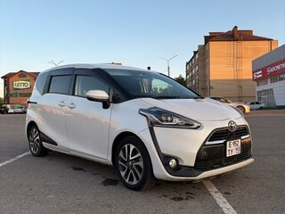 2016 Toyota Sienta II, белый, 1500000 рублей, вид 3