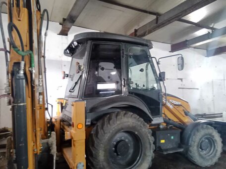 2019 Case CE 570, жёлтый, 6800000 рублей, вид 2