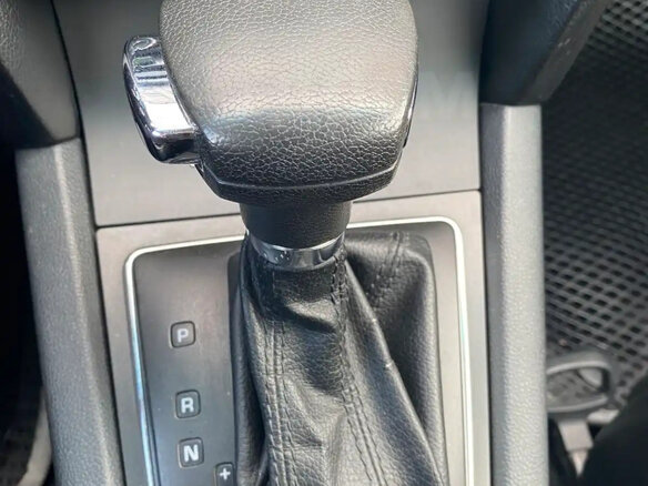 2008 Skoda Octavia II (A5), серебристый, 960000 рублей - вид 13