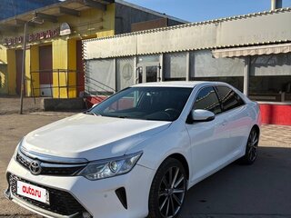 2016 Toyota Camry VII (XV50) Рестайлинг, белый, 1500000 рублей, вид 1