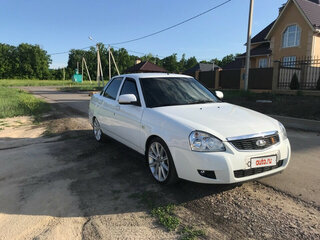 2015 Lada (ВАЗ) Priora I Рестайлинг, белый, 850000 рублей, вид 2