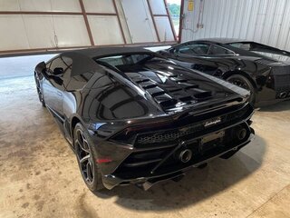 2021 Lamborghini Huracán I Рестайлинг, чёрный, 43058433 рублей, вид 3