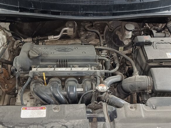 2014 Hyundai Solaris I, белый, 850000 рублей - вид 4