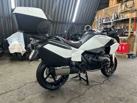 2025 BMW R 1300 RT, белый, 3200000 рублей, вид 5