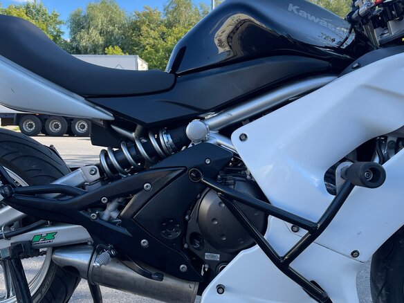 2008 Kawasaki ER-6F (Ninja 650R), чёрный, 420000 рублей - вид 1