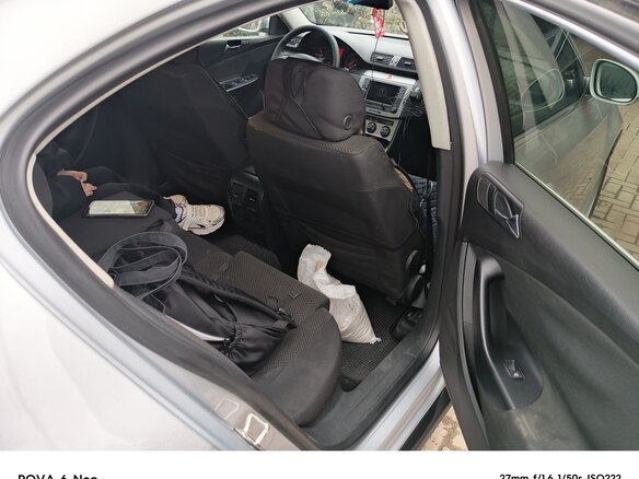2005 Volkswagen Passat B6, серебристый, 600000 рублей - вид 9