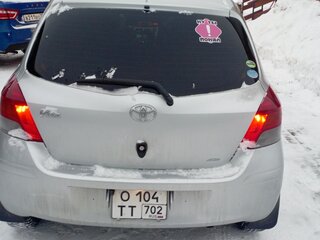 2008 Toyota Vitz II (XP90), серебристый, 635000 рублей, вид 4