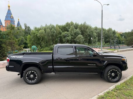 2019 Toyota Tacoma III, чёрный, 4230000 рублей, вид 3