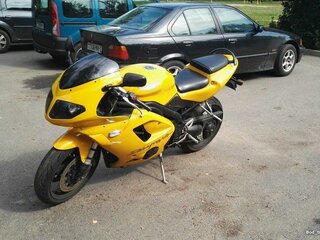 2005 Triumph Daytona 955i, жёлтый, 256252 рублей, вид 2