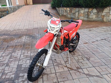 2018 Beta Xtrainer, красный, 480000 рублей, вид 3