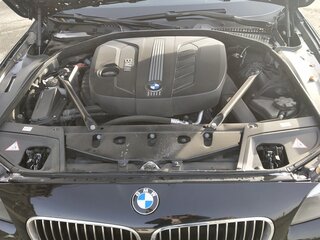 2011 BMW 5 серии 520d VI (F10/F11/F07), чёрный, 1490000 рублей, вид 2