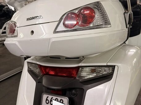 2014 Honda GL 1800 Gold Wing, белый, 1800000 рублей, вид 2