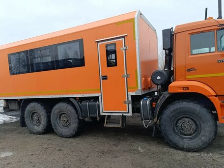 2023 КамАЗ 4290, оранжевый, 8000000 рублей, вид 3