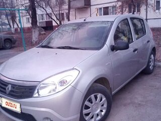 2014 Renault Sandero I, серебристый, 800000 рублей, вид 1