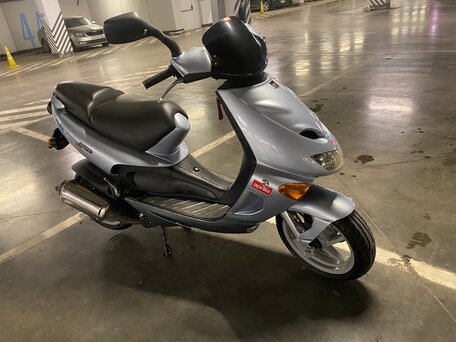 1999 Aprilia SR 125, серебристый, 255000 рублей, вид 1