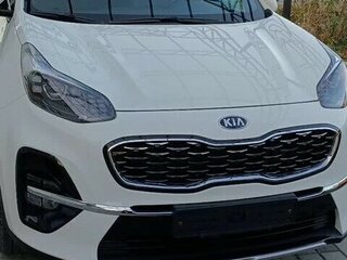 2020 Kia Sportage IV Рестайлинг, белый, 3000000 рублей, вид 2
