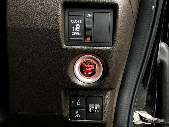2022 Honda N-BOX II Рестайлинг, чёрный, 650000 рублей - вид 8