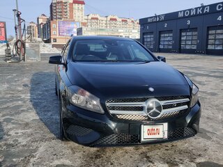 2013 Mercedes-Benz A-Класс 180 III (W176), чёрный, 1450000 рублей, вид 4