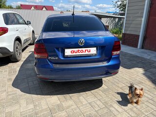 2018 Volkswagen Polo V Рестайлинг, синий, 1590000 рублей, вид 3