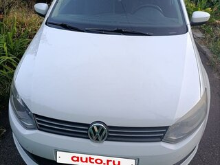 2015 Volkswagen Polo V Рестайлинг, белый, 830000 рублей, вид 3