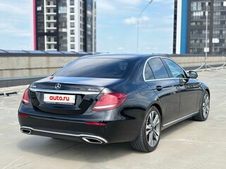 2016 Mercedes-Benz E-Класс 200 V (W213, S213, C238), чёрный, 2169000 рублей, вид 5