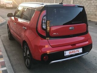 2018 Kia Soul II Рестайлинг, красный, 2000000 рублей, вид 2