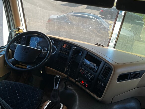 2012 Sinotruk Howo Прочие Кабины, белый, 3000000 рублей - вид 26