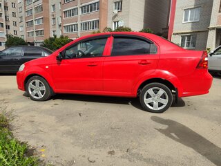 2009 Chevrolet Aveo I Рестайлинг, красный, 319000 рублей, вид 3
