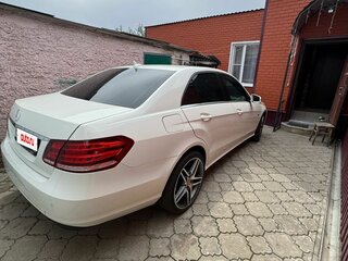2012 Mercedes-Benz E-Класс 200 7G-Tronic IV (W212, S212, C207), белый, 1460000 рублей, вид 3