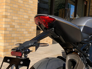2024 Triumph Speed Triple, чёрный, 1900000 рублей, вид 4