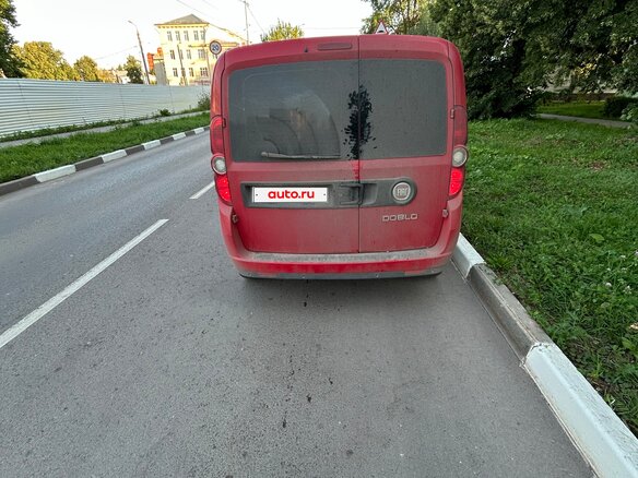 2010 Fiat Doblo II, красный, 560000 рублей - вид 4