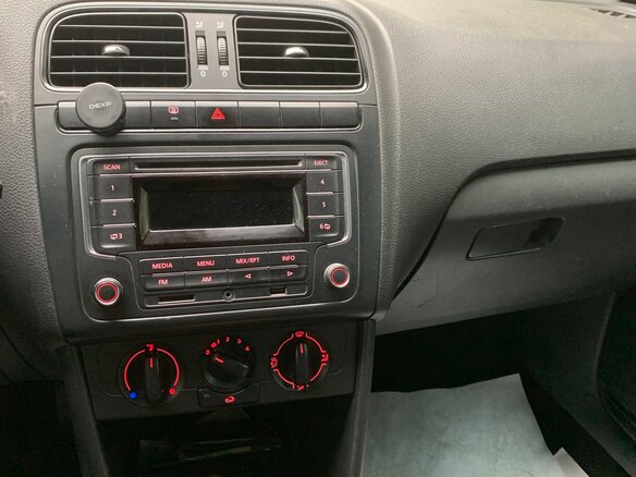 2013 Volkswagen Polo V, серый, 590000 рублей - вид 7