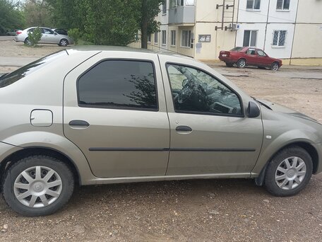 2012 Renault Logan I Рестайлинг, бежевый, 370000 рублей, вид 4