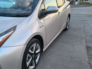 2016 Toyota Prius IV (XW50), золотистый, 1780000 рублей, вид 4