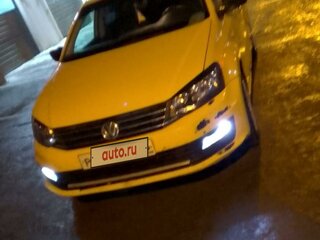 2018 Volkswagen Polo V Рестайлинг, белый, 650000 рублей, вид 2