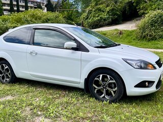 2010 Ford Focus II Рестайлинг, белый, 1150000 рублей, вид 3